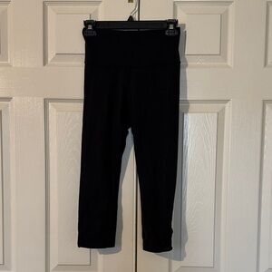 Lululemon Black capris Leggings
